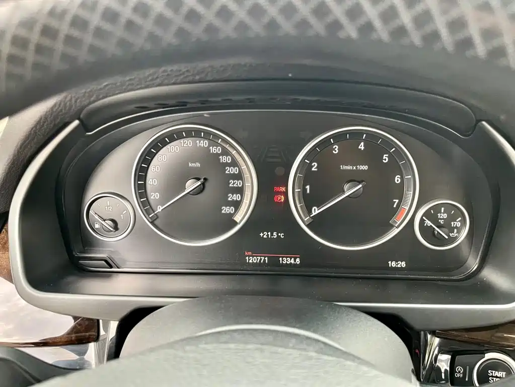 BMW X5 2015 — фото 15