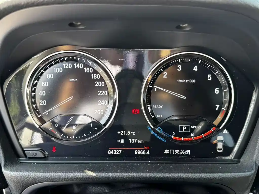 BMW 1 Series 2021 — фото 16