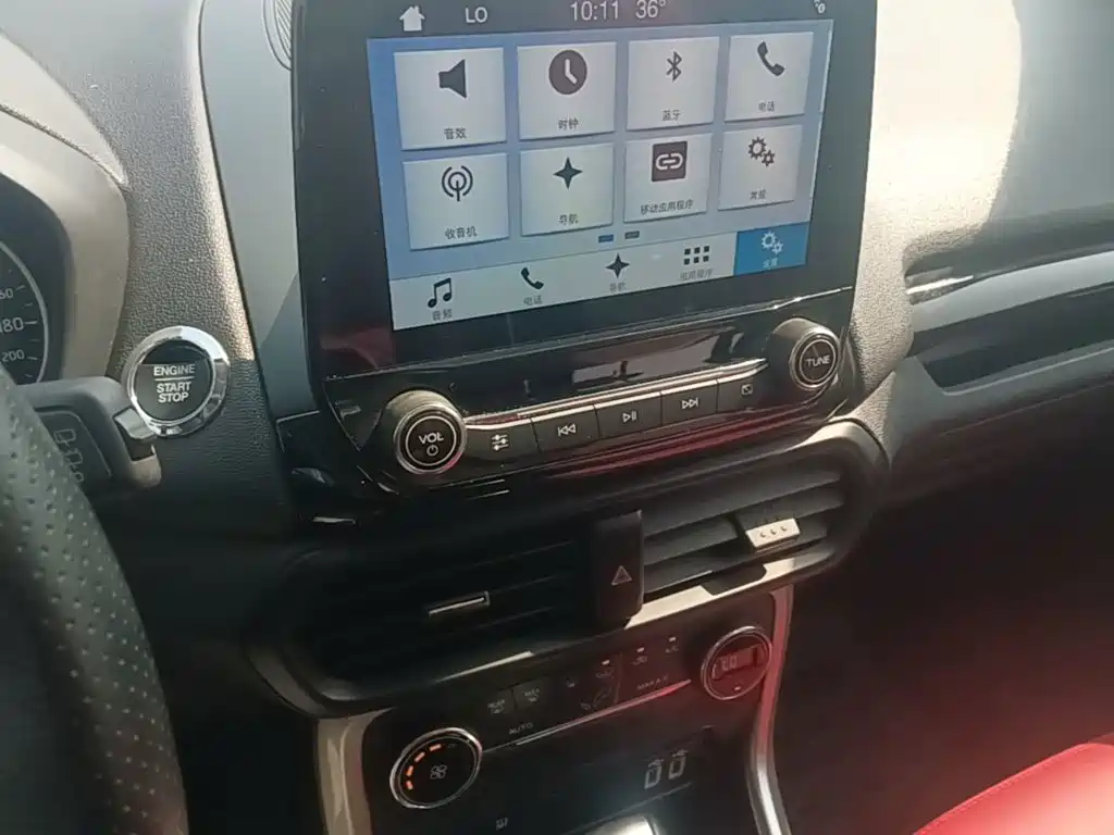 Ford EcoSport 2019 — фото 13