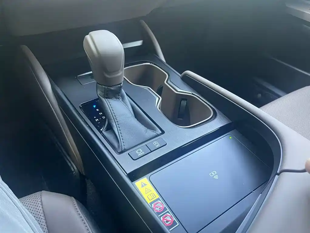 Lexus ES 2026 — фото 10