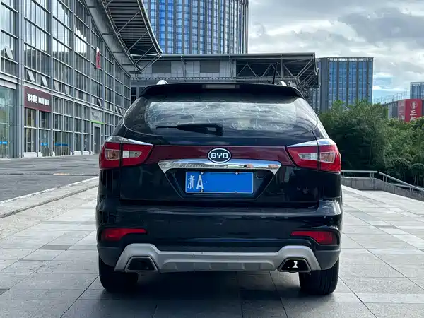 BYD S7 2015