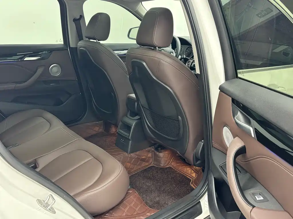 BMW X1 2022 — фото 14