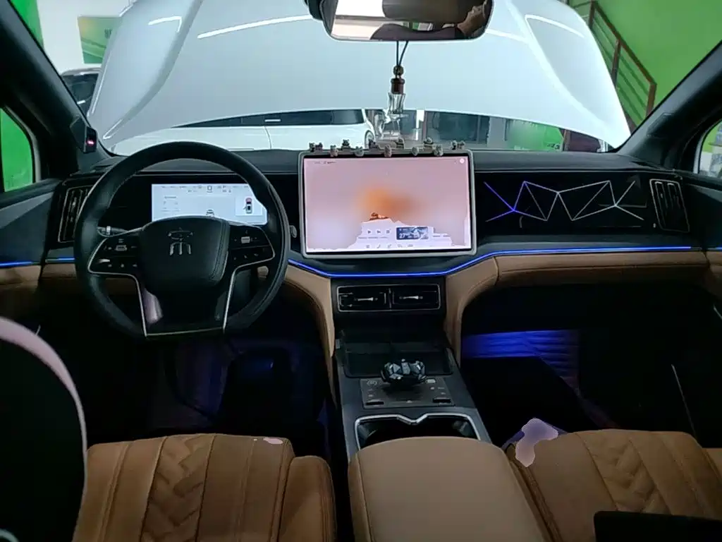 BYD Song L DM-i 2025 — фото 10