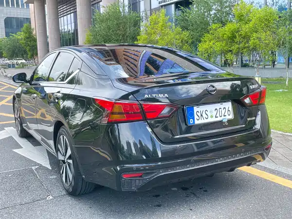 Nissan Teana 2022