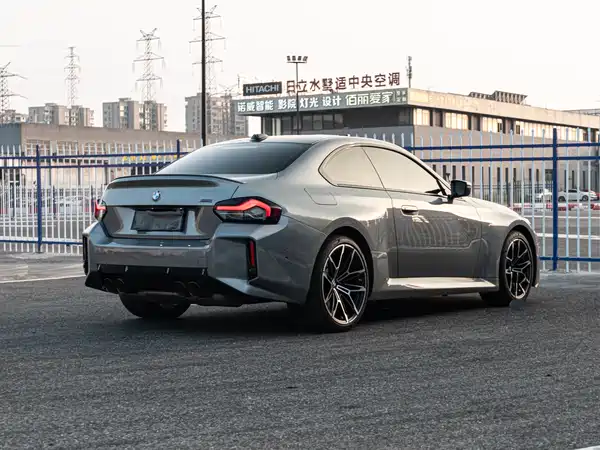BMW M2 2025