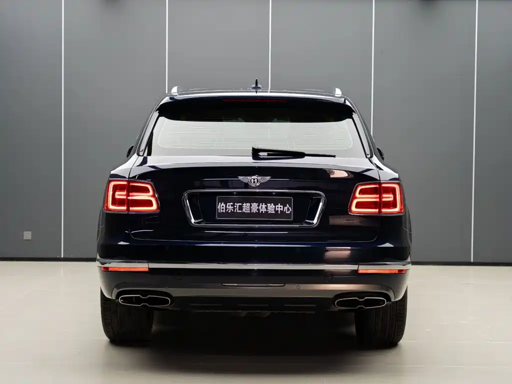 Bentley Bentayga 2020 — фото 6