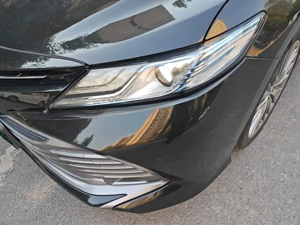 Toyota Camry 2020 — фото 24