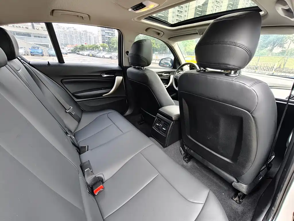 BMW 1 Series 2014 — фото 11