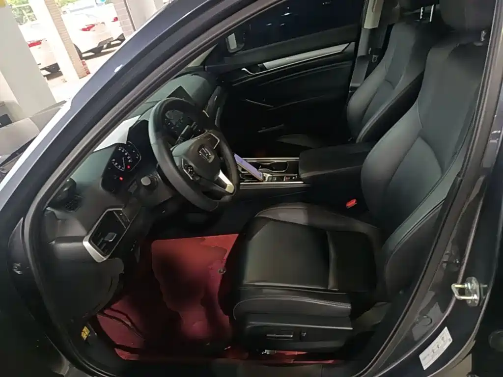 Honda Accord 2022 — фото 15