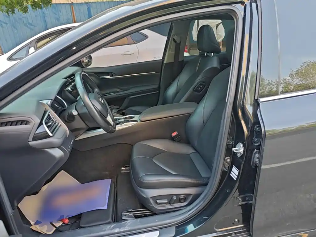 Toyota Camry 2020 — фото 15