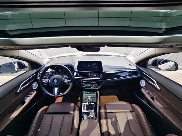 BMW 1 Series 2023