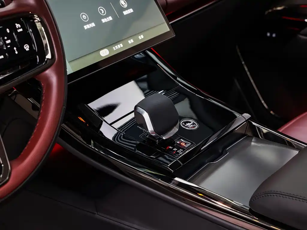 Land Rover Range Rover Sport 2024 — фото 18