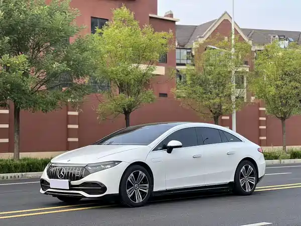 Mercedes-Benz EQS 2023