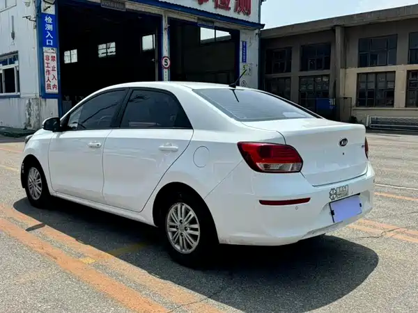 Kia Pegas 2018