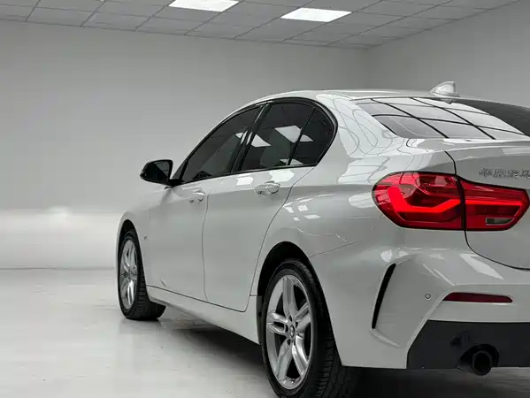 BMW 1 Series 2022