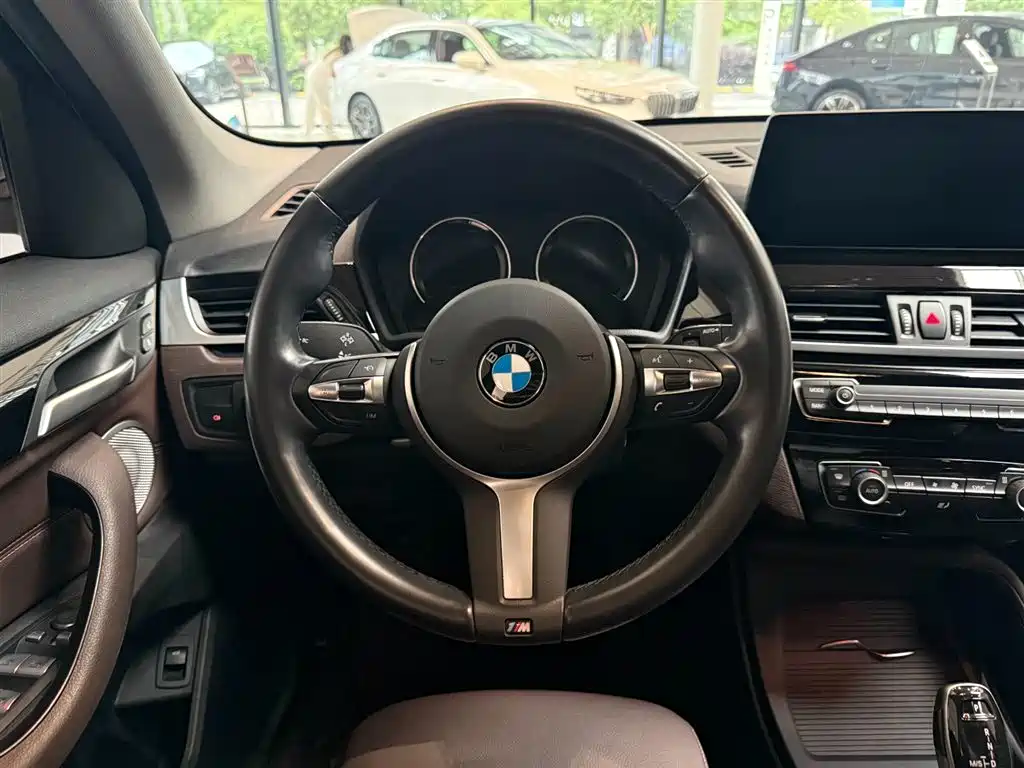 BMW X1 2021