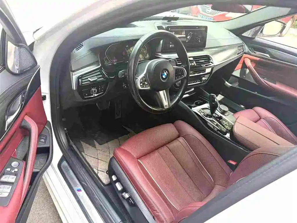 BMW 5 Series 2022