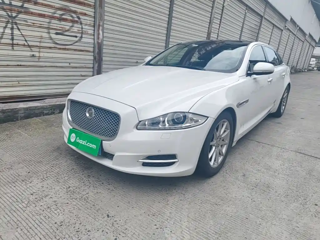 Jaguar XJ 2015