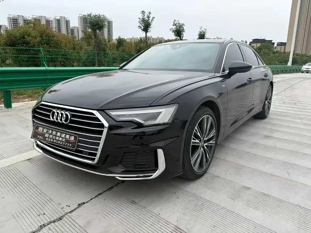 Audi A6L 2022 — фото 1
