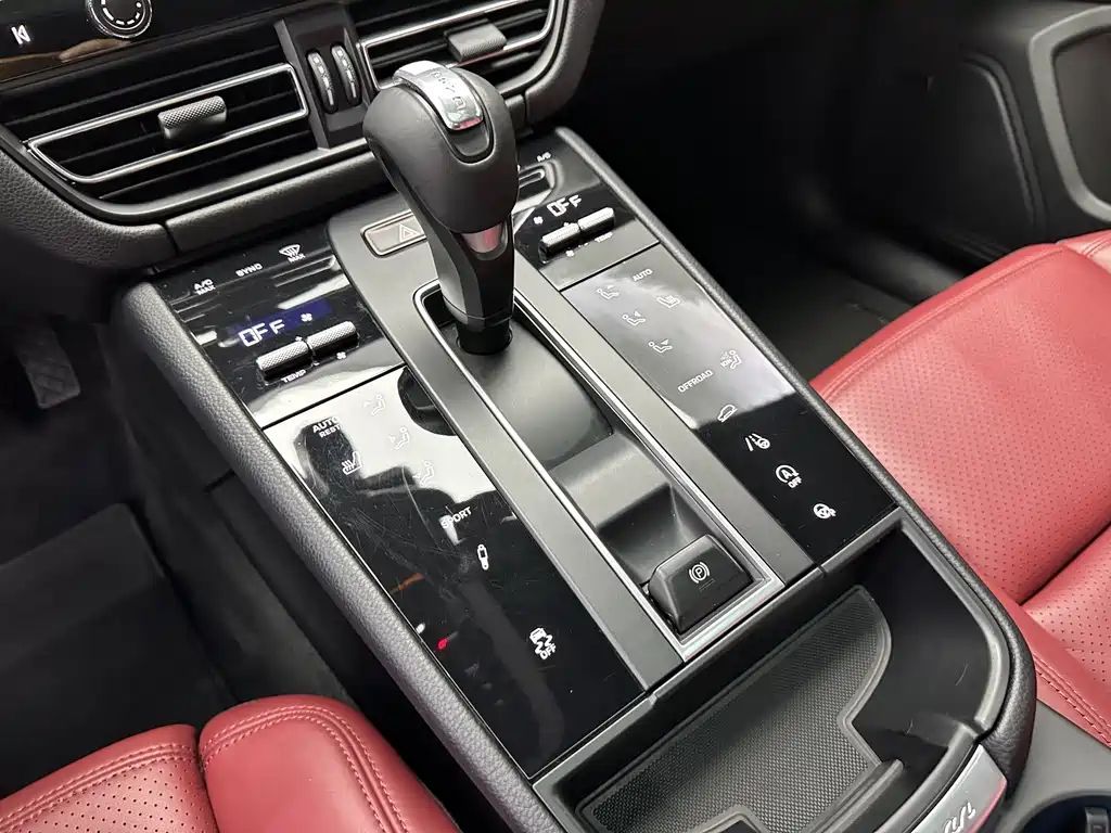 Porsche Macan 2023 — фото 8