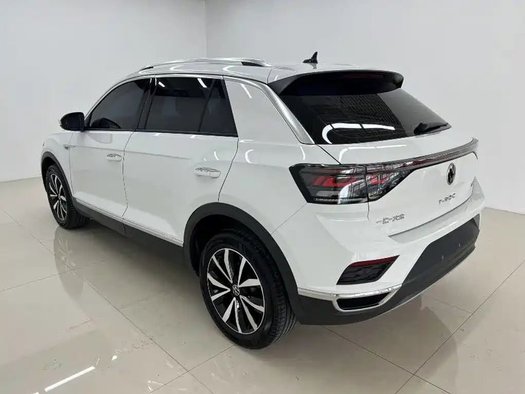 Volkswagen T-Roc 2023
