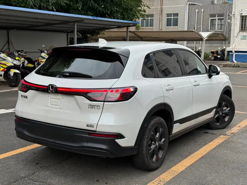 Honda HR-V 2023 — фото 4