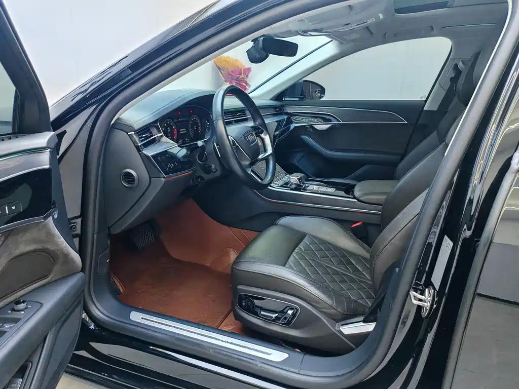 Audi A8 2021