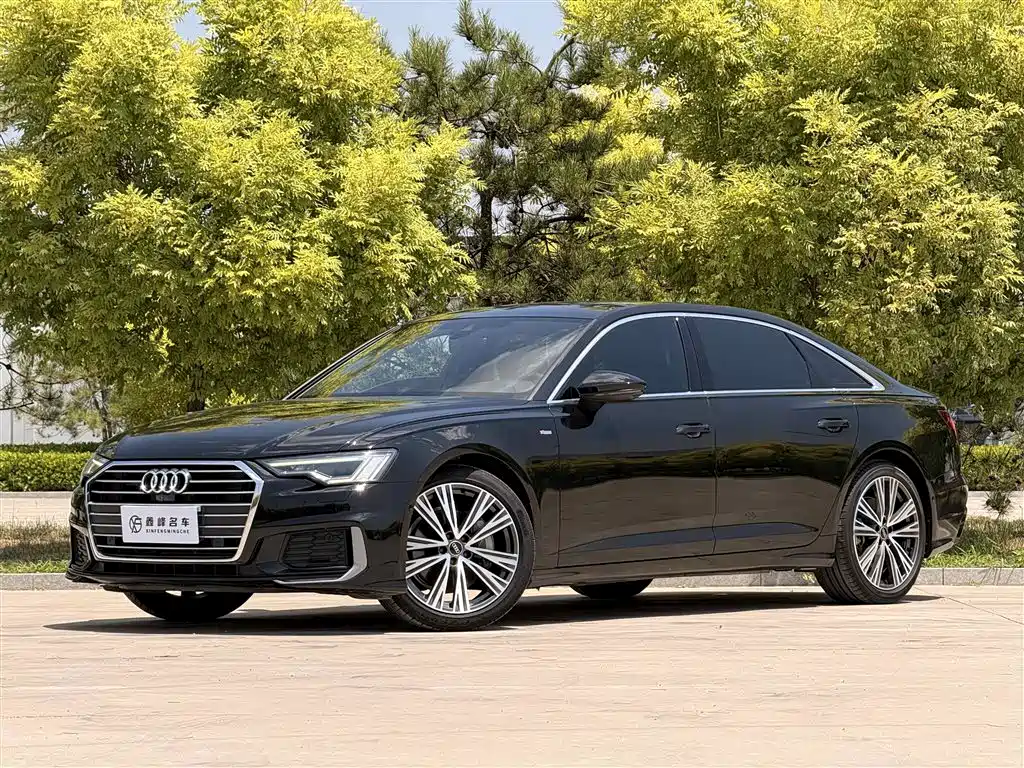 Audi A6L 2022 — фото 1