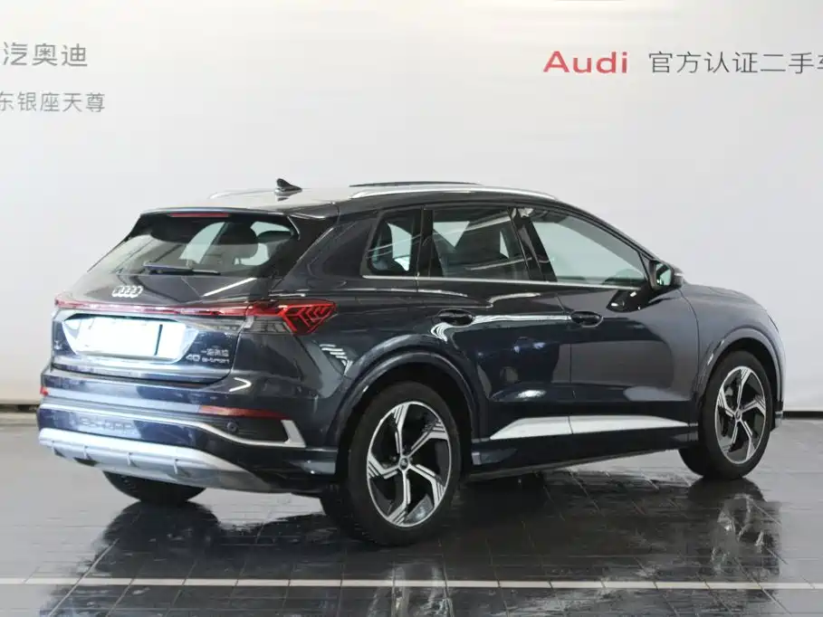 Audi Q4 E-Tron 2025 — фото 5