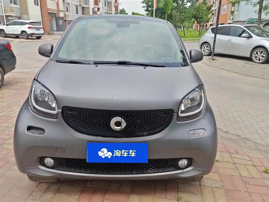 smart Fortwo 2018 — фото 2