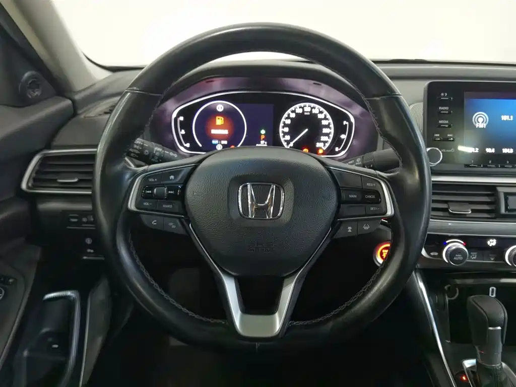 Honda Accord 2021 — фото 11