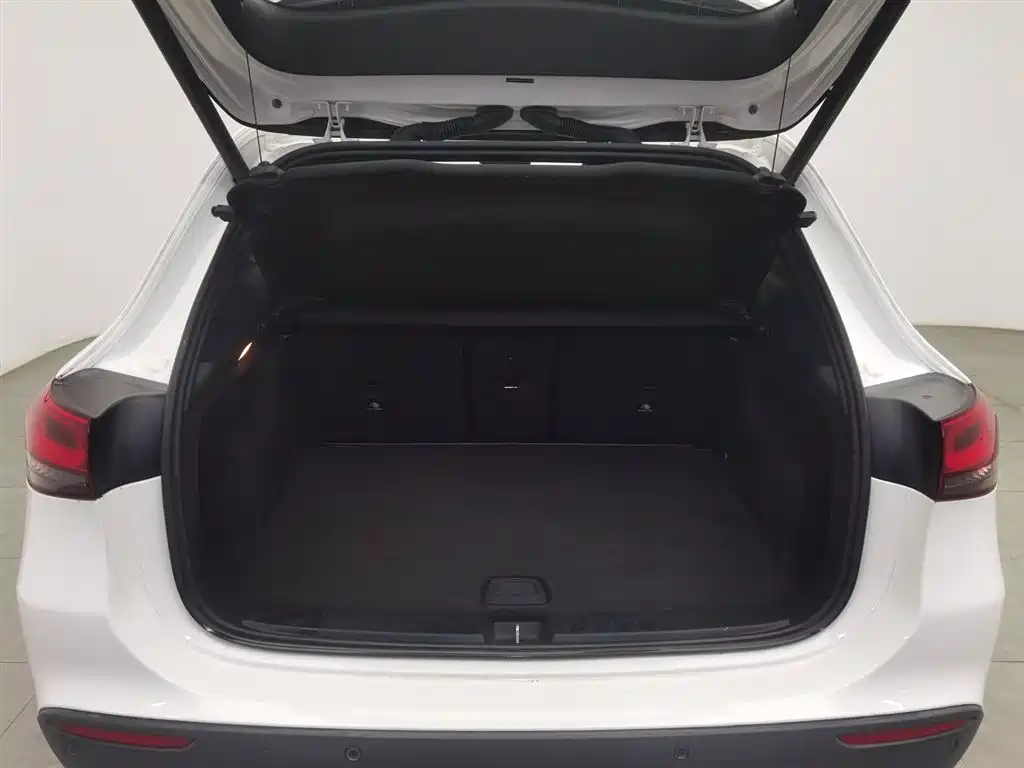 Mercedes-Benz GLA 2021 — фото 16