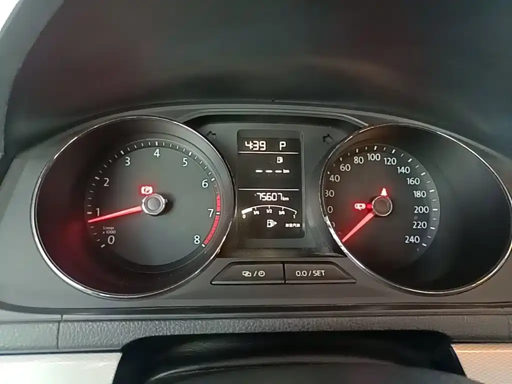 Volkswagen Gran Lavida 2017 — фото 12