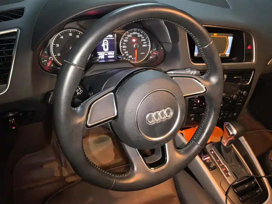 Audi Q5 2017 — фото 15