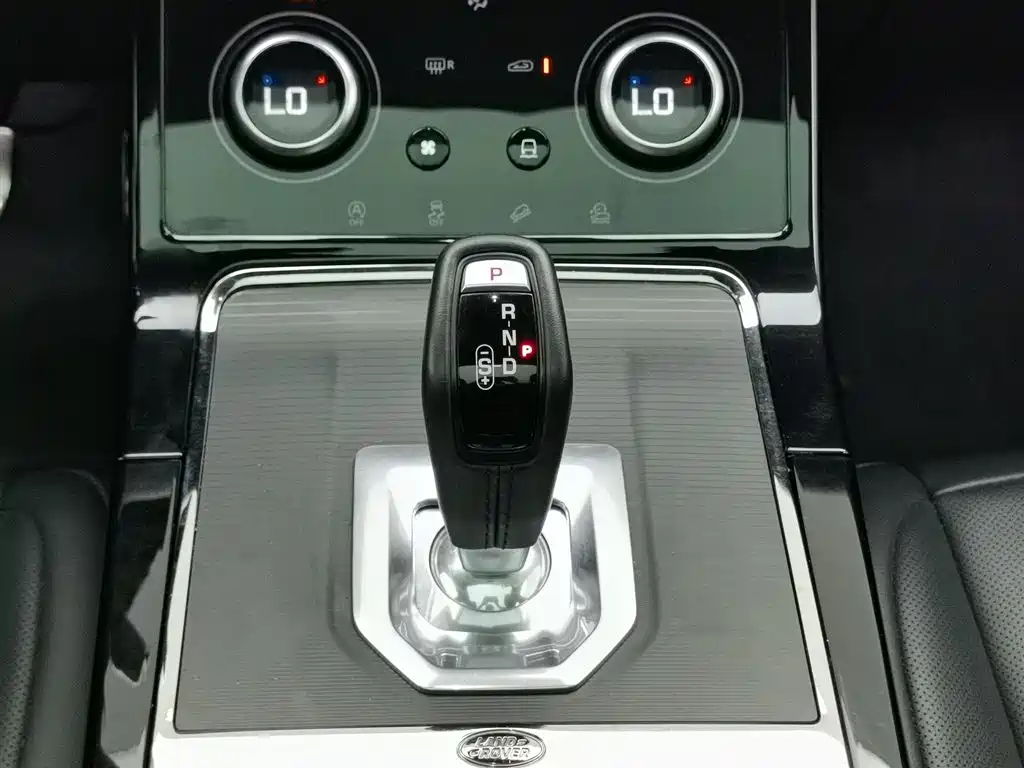 Land Rover Evoque 2020 — фото 13