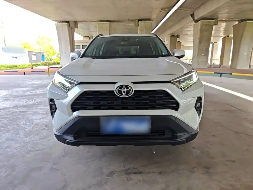 Toyota RAV4 2025