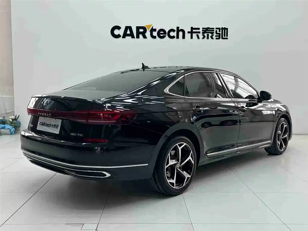 Volkswagen Passat 2023 — фото 14