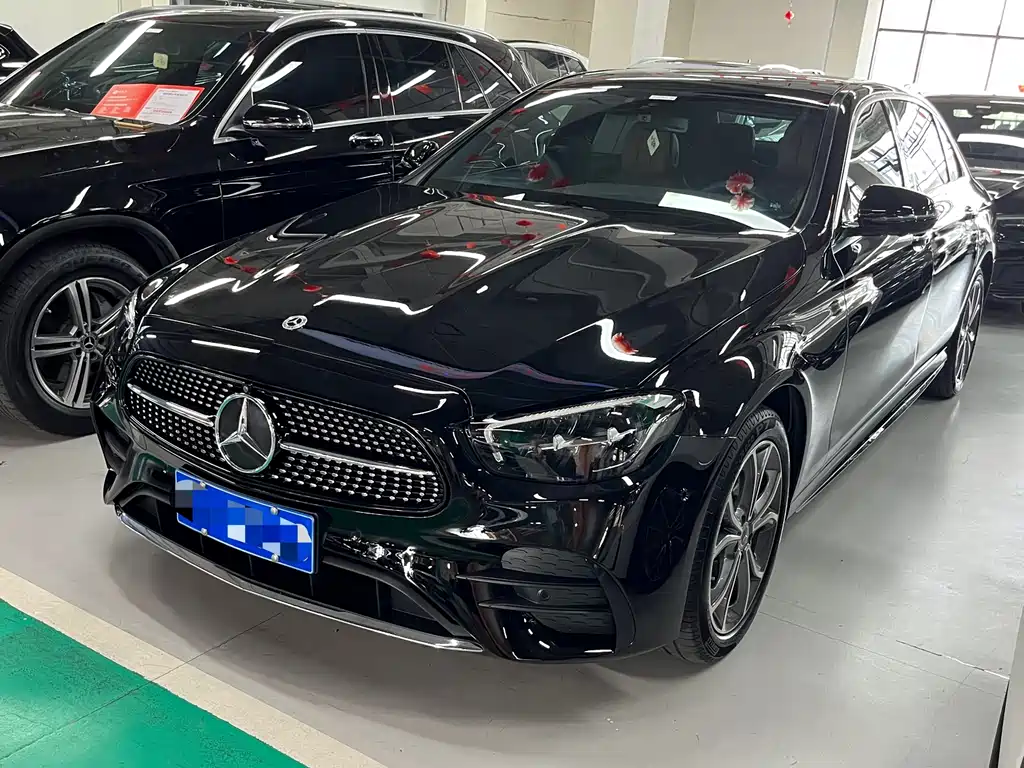 Mercedes-Benz E-Class 2023