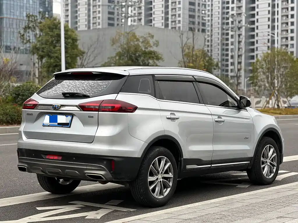 Geely Boyue 2018 — фото 11