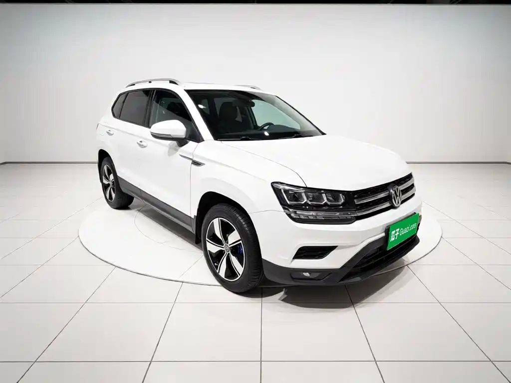 Volkswagen Tharu 2020