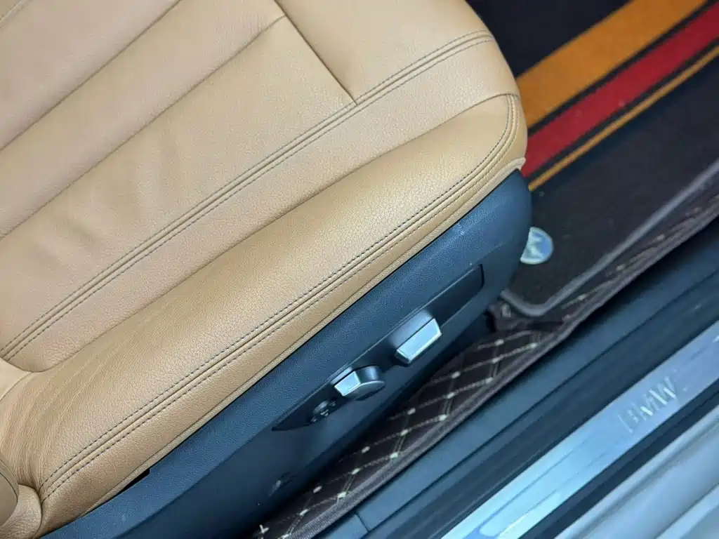 BMW 5 Series 2018 — фото 9
