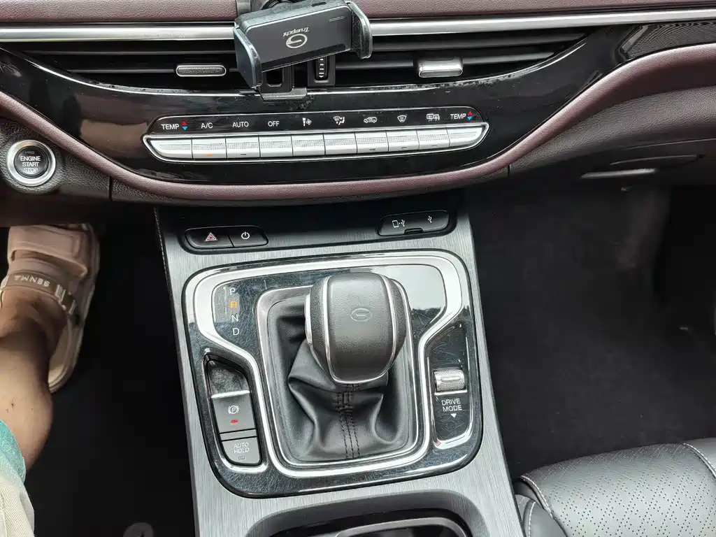 GAC Trumpchi M6 2022 — фото 12