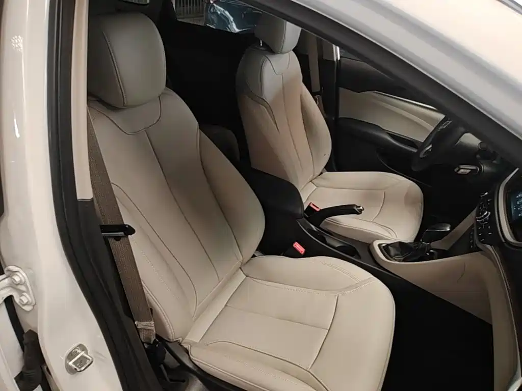 Buick Excelle 2020 — фото 25