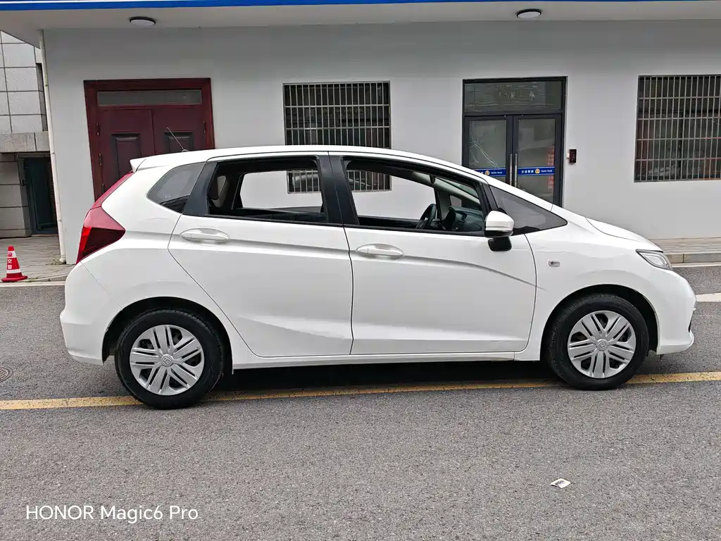 Honda Fit 2020 — фото 7