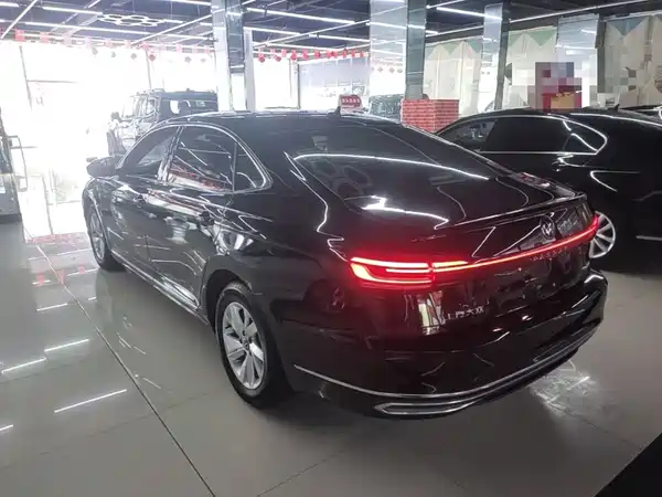 Volkswagen Passat 2022