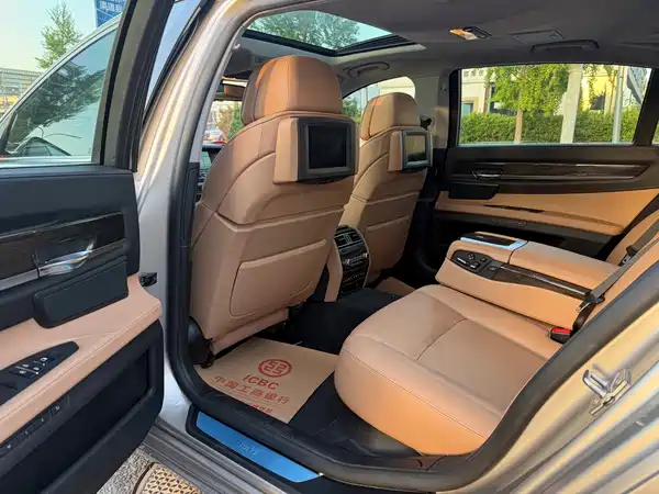 BMW 7 Series 2013