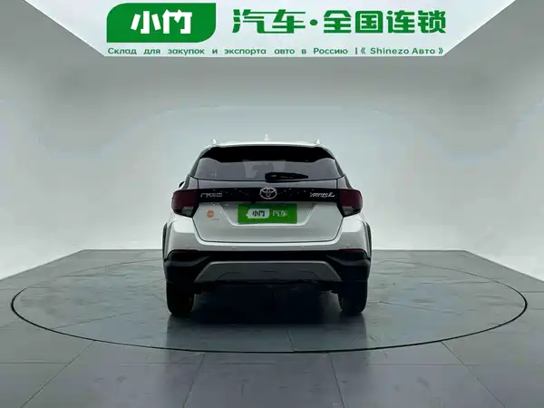 Toyota Yaris L 2022