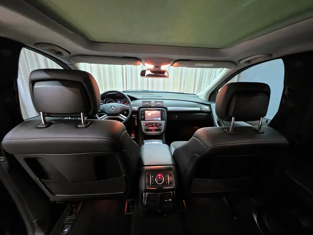Mercedes-Benz R-Class 2015 — фото 14