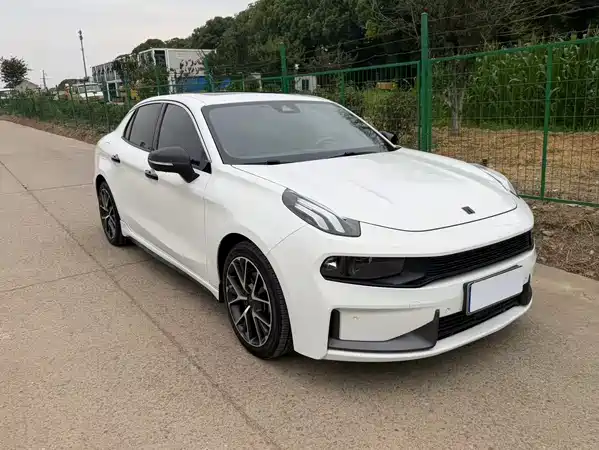 Lynk & Co 03 2021