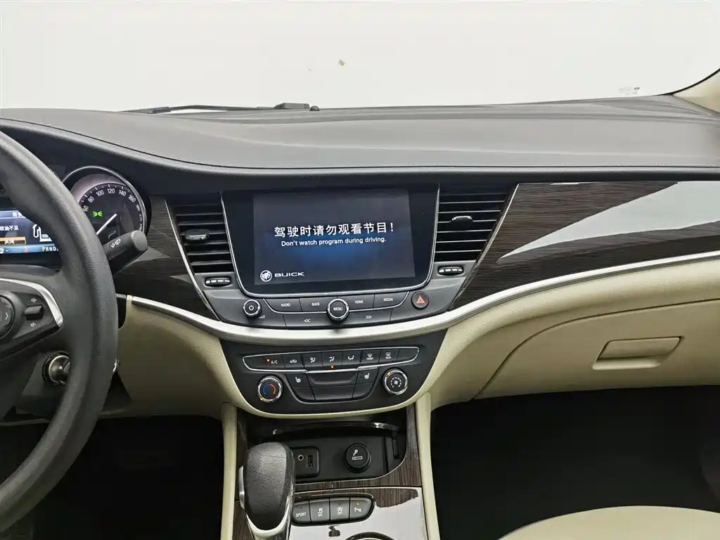 Buick Verano 2019 — фото 12